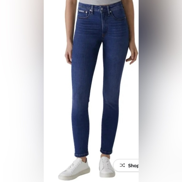 Calvin Klein Jeans Denim - Calvin Klein Woman’s 6 Medium Wash Skinny Jeans Excellent Condition